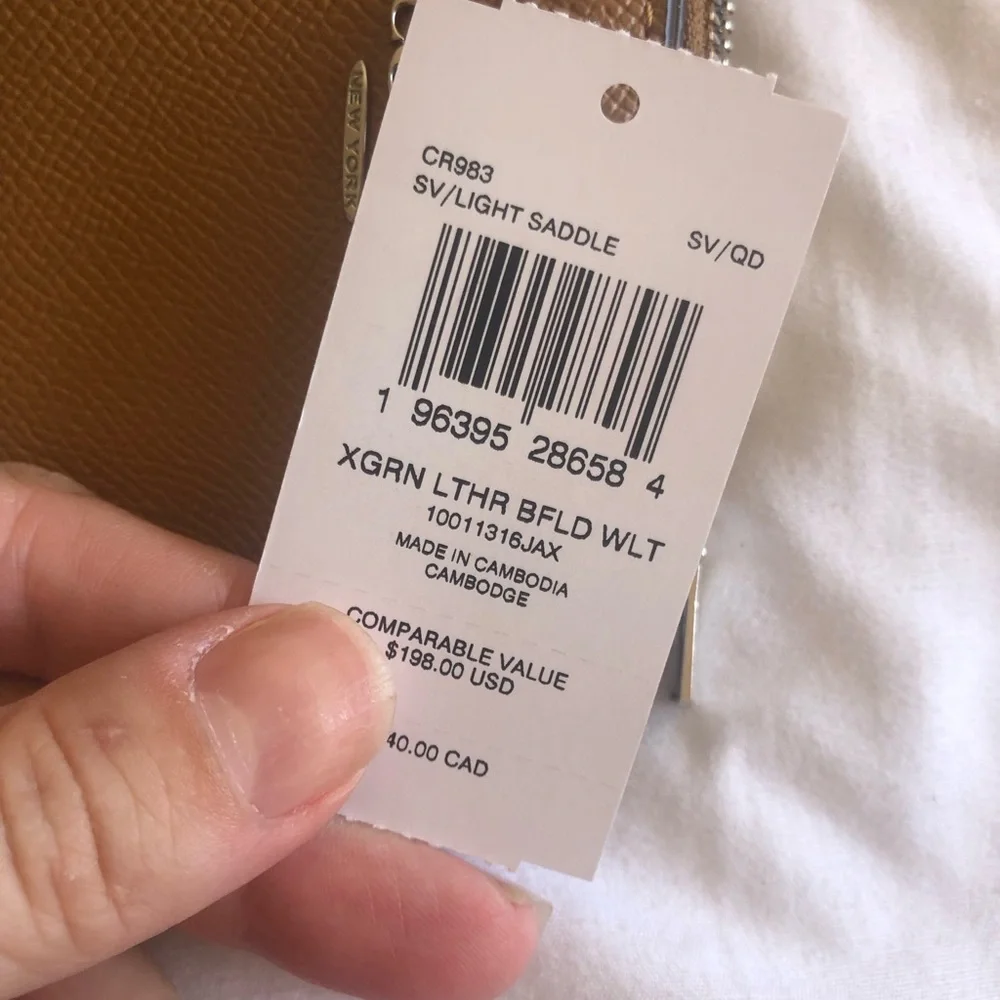 Coach Bifold Wallet - Picture 4 of 5